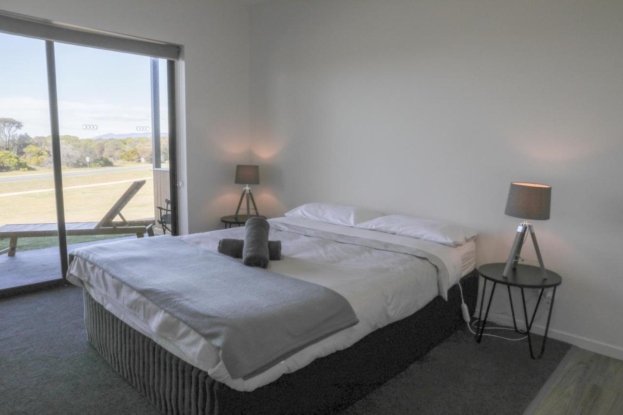 Hotel The Surfside Beaumaris Scamander Exterior foto
