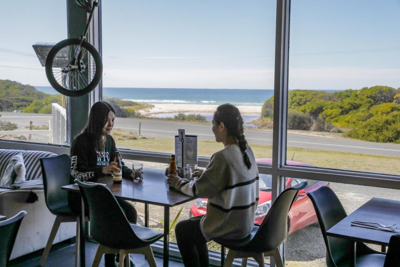 Hotel The Surfside Beaumaris Scamander Exterior foto